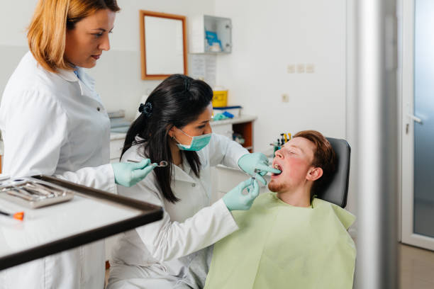 Best Dentist for Tooth Abscess  in Evanston, IL